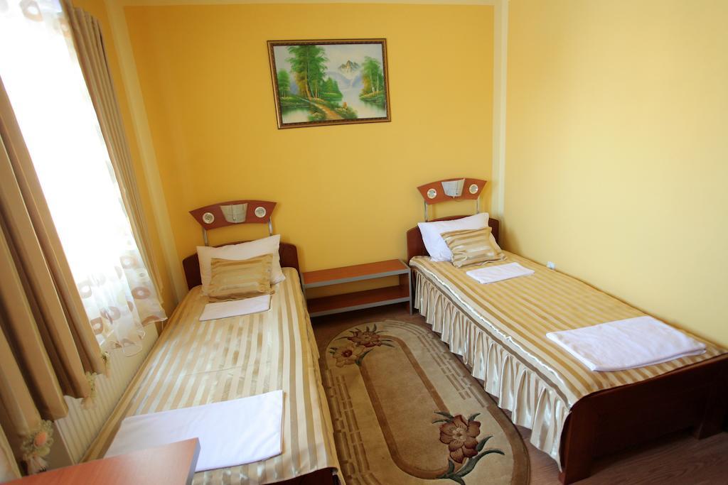 סטארה פאזובה Villa Atina חדר תמונה